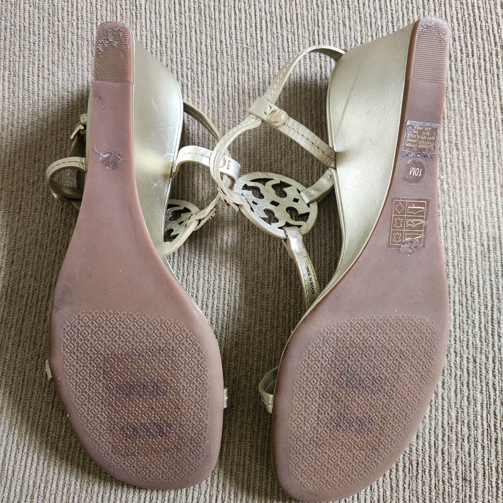 Tory Burch Gold Metallic Miller Logo T-Strap Low Wedge Sandal Leather Size 10M - Picture 4 of 9